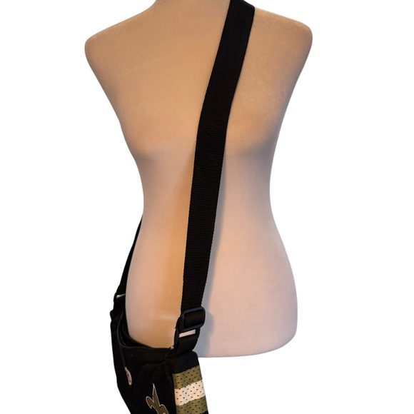 NFL New Orleans Saints Jersey  Crossbody purse  with adjustable strap NWOT - Picture 5 of 9